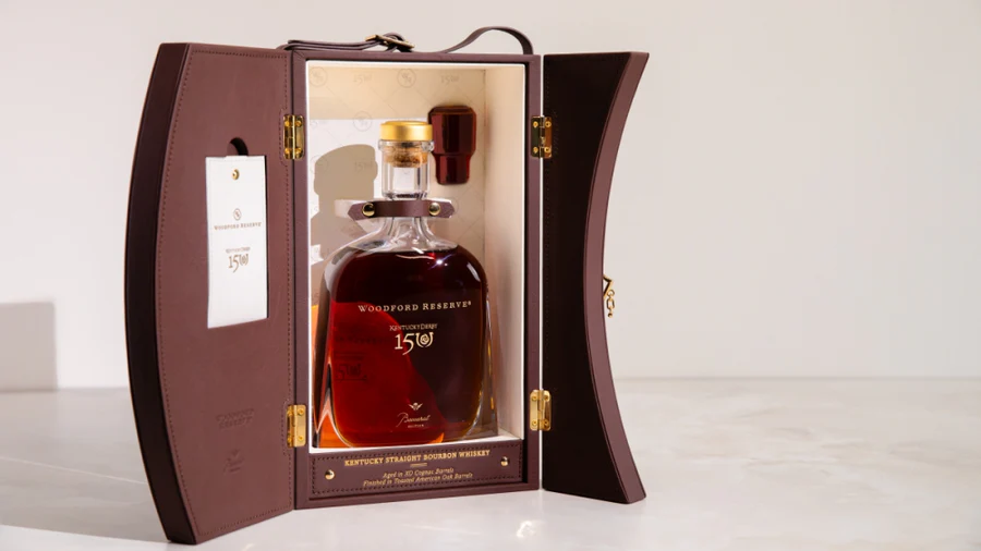 Product Description: Celebrate a milestone with the Woodford Reserve Kentucky Derby 150: Baccarat Edition, a luxurious and limited-release bourbon crafted to honor the 150th running of the Kentucky Derby. This exquisite edition features Woodford Reserve’s rich, full-bodied bourbon presented in a stunning Baccarat crystal decanter, combining exceptional craftsmanship with elegant design. Perfect for collectors and bourbon enthusiasts, this release offers complex flavors of caramel, vanilla, oak, and spice—an unforgettable tribute to a legendary event. Specifications: Volume: Typically 750ml Type: Kentucky Straight Bourbon Whiskey Brand: Woodford Reserve Alcohol By Volume (ABV): Approximately 45.2% Origin: Kentucky, USA Tasting Notes: Rich caramel, vanilla, toasted oak, warm spice, hints of fruit Woodford Reserve Kentucky Derby 150: Baccarat Edition